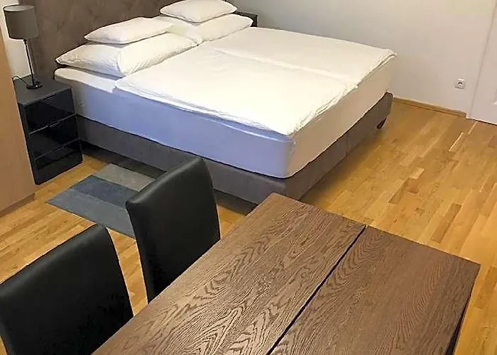 Apartment Sweet Dreams *